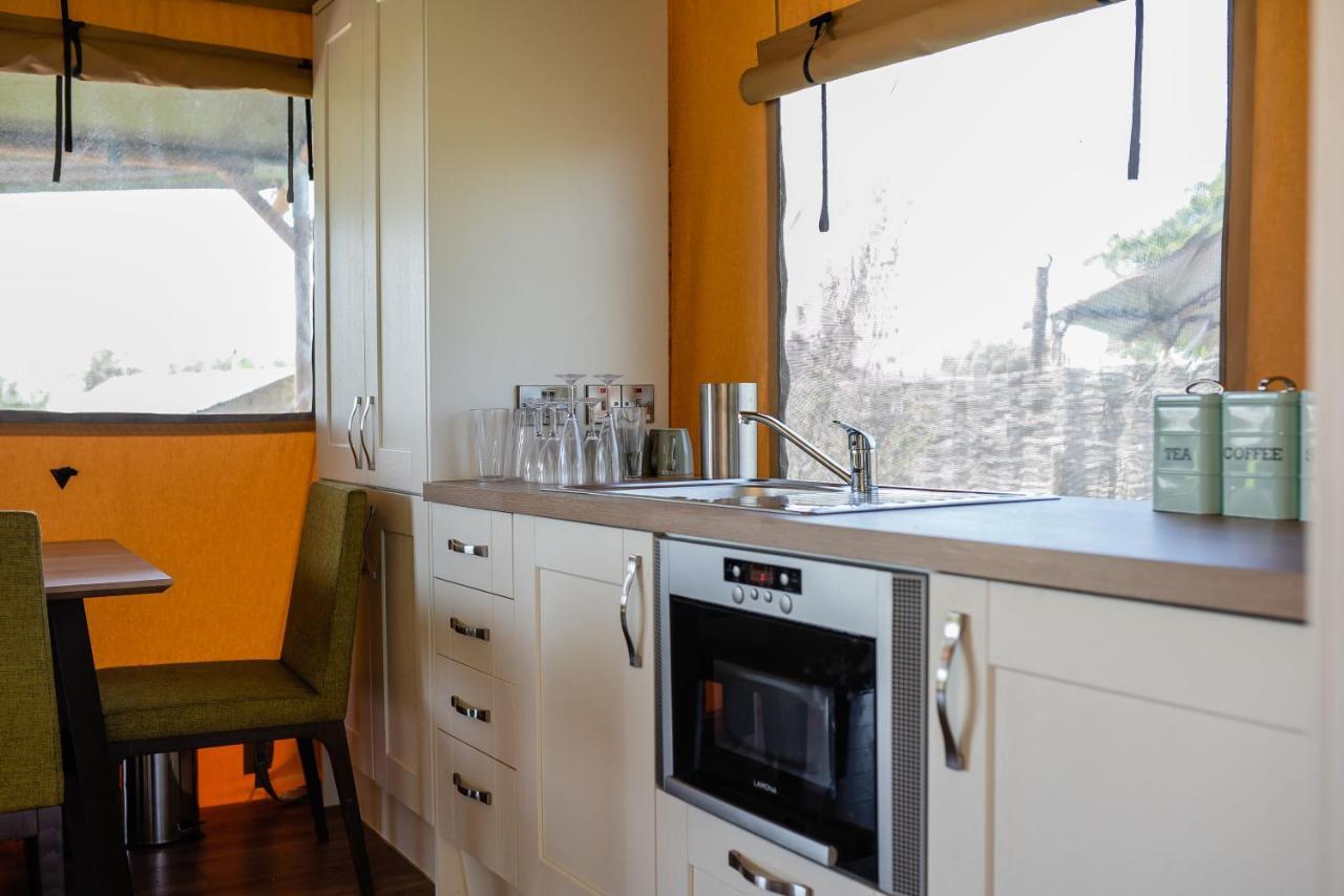 Hencote Vineyard Glamping Village ชรูว์สเบอรี ภายนอก รูปภาพ