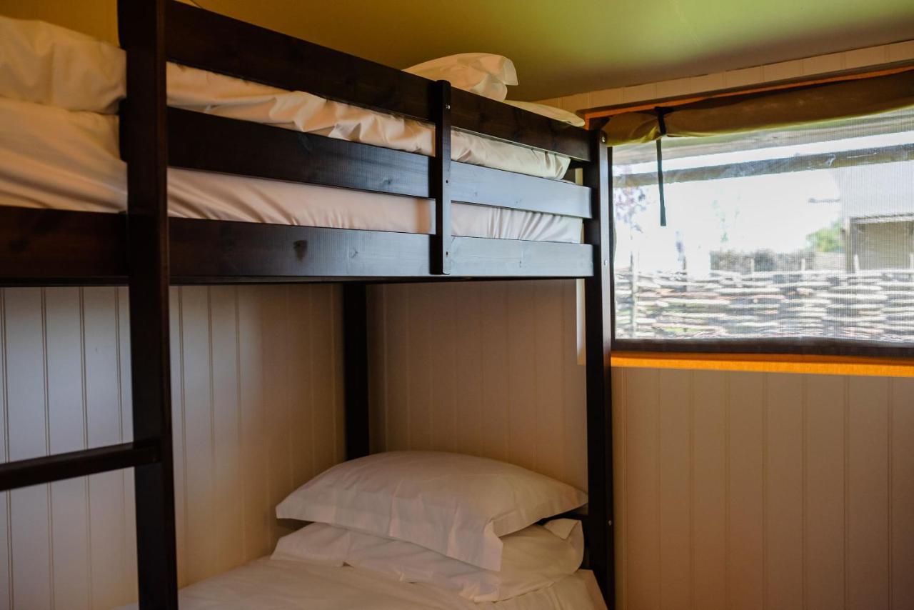 Hencote Vineyard Glamping Village ชรูว์สเบอรี ภายนอก รูปภาพ
