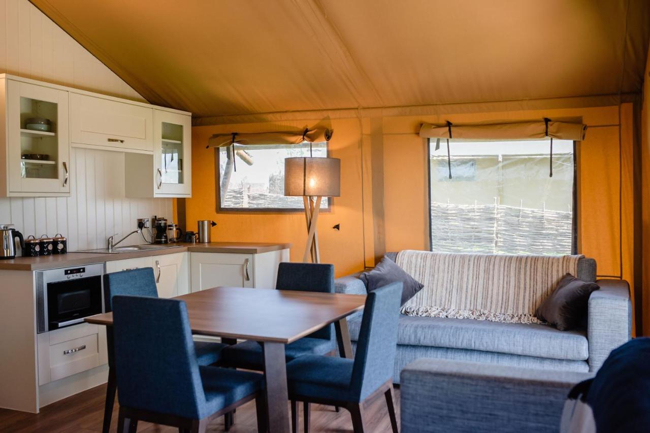 Hencote Vineyard Glamping Village ชรูว์สเบอรี ภายนอก รูปภาพ